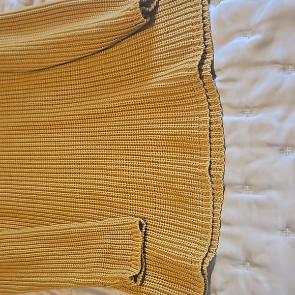 Jenni Kayne Cotton Cabin Sweater in Mustard Color Small EEUC PRICE IS FIRM - Picture 14 of 17